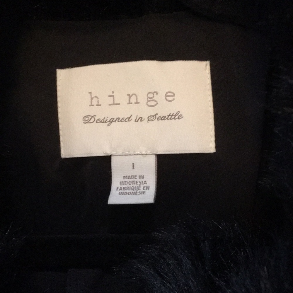 Faux fur coat - Picture 2 of 3